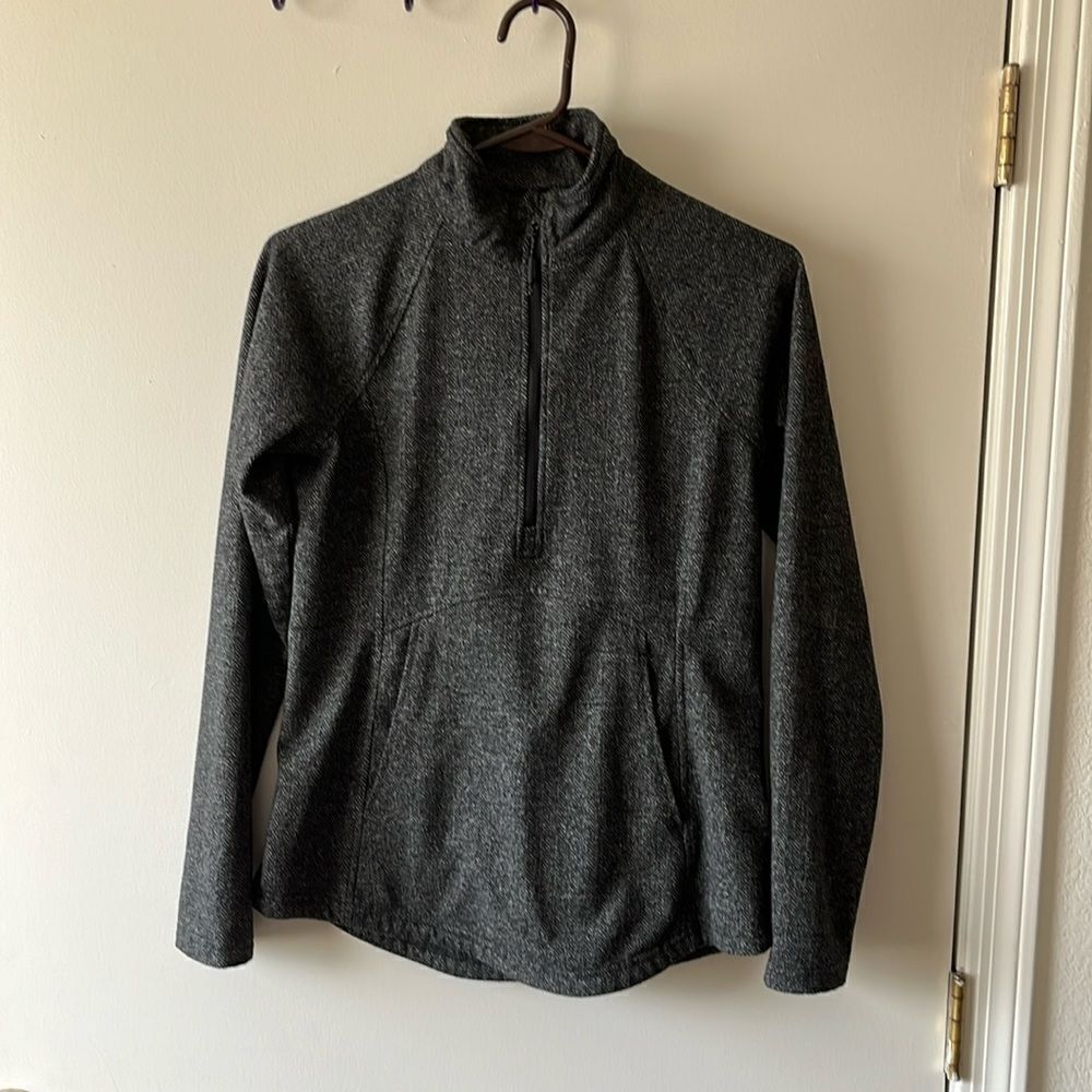Kyodan Outdoor Quarterzip Size S Gently used Herringbone